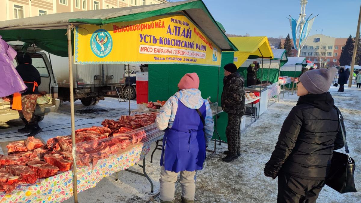 Сегодня, 16 марта, на главной площади Горно-Алтайска проходит  республиканская ярмарка